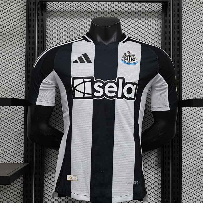 Newcastle United Home 2025/26 Kit