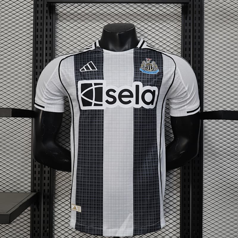 Newcastle United Home 2025/26 Kit